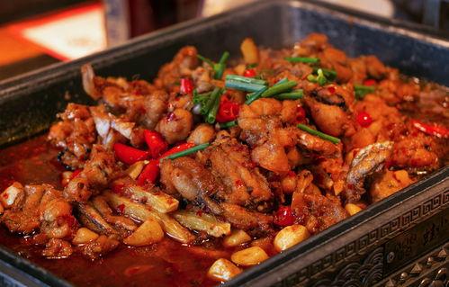 网红蛙打架吃瓜,一场吃瓜群众的狂欢盛宴  第1张